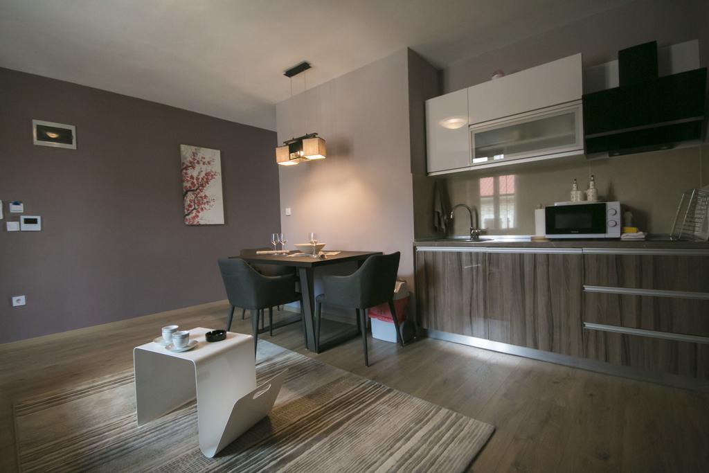 ורסאר Apartmens Melisa מראה חיצוני תמונה