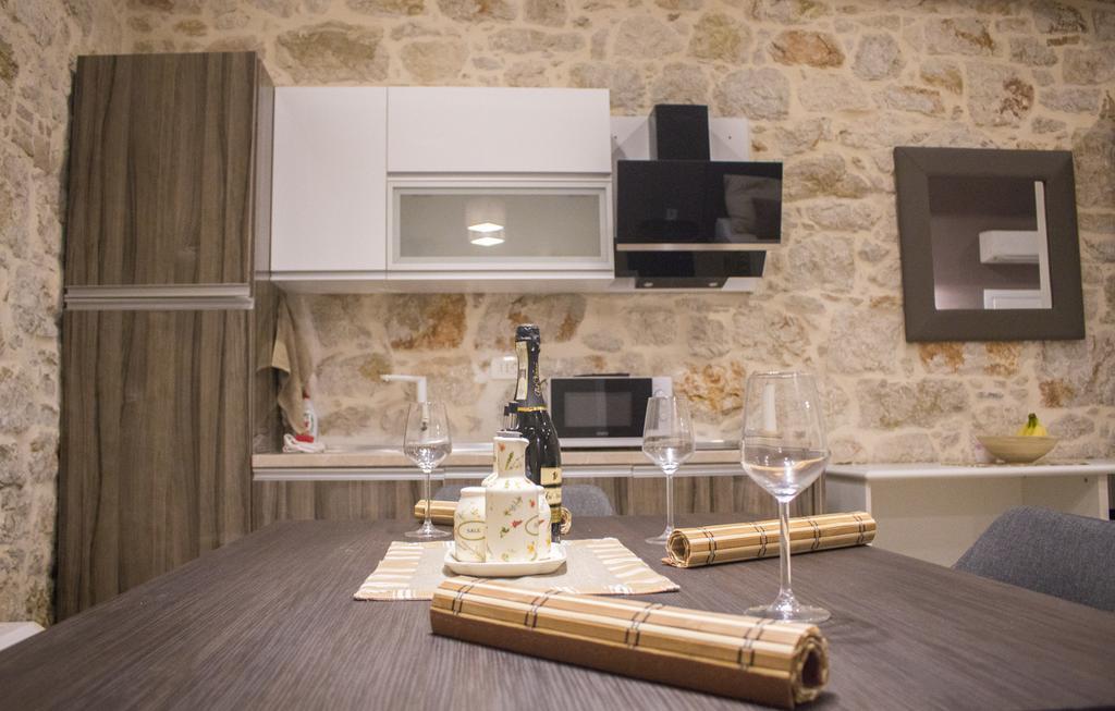 ורסאר Apartmens Melisa מראה חיצוני תמונה