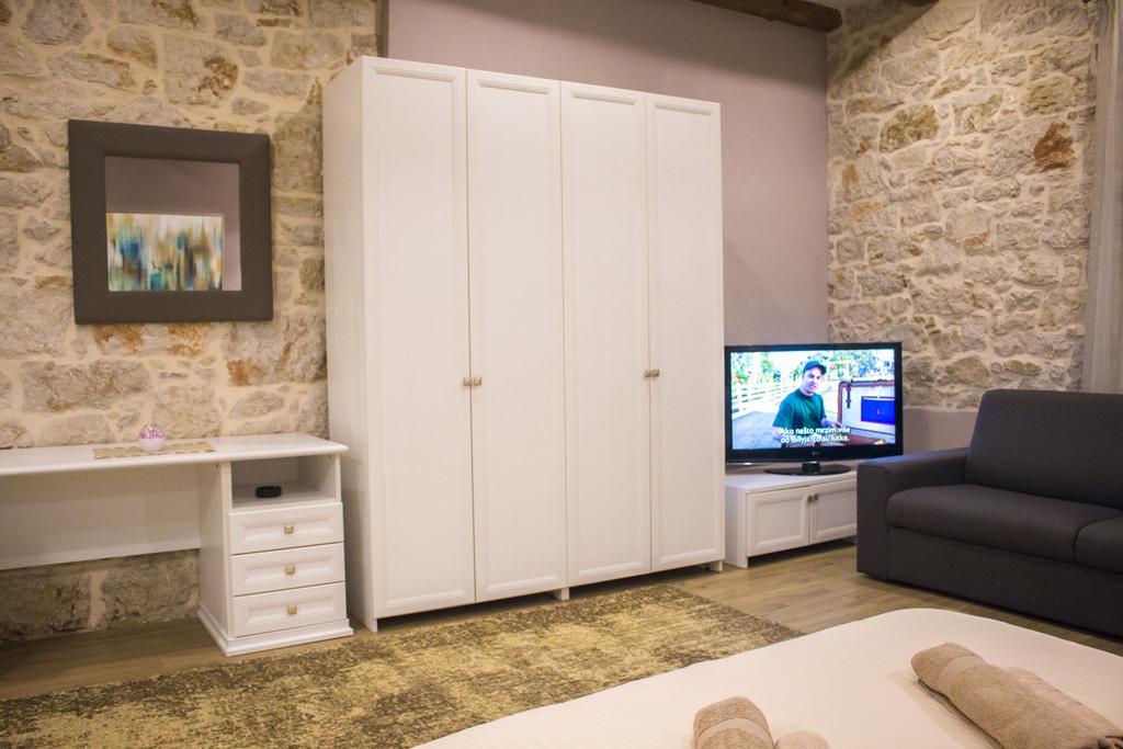 ורסאר Apartmens Melisa מראה חיצוני תמונה